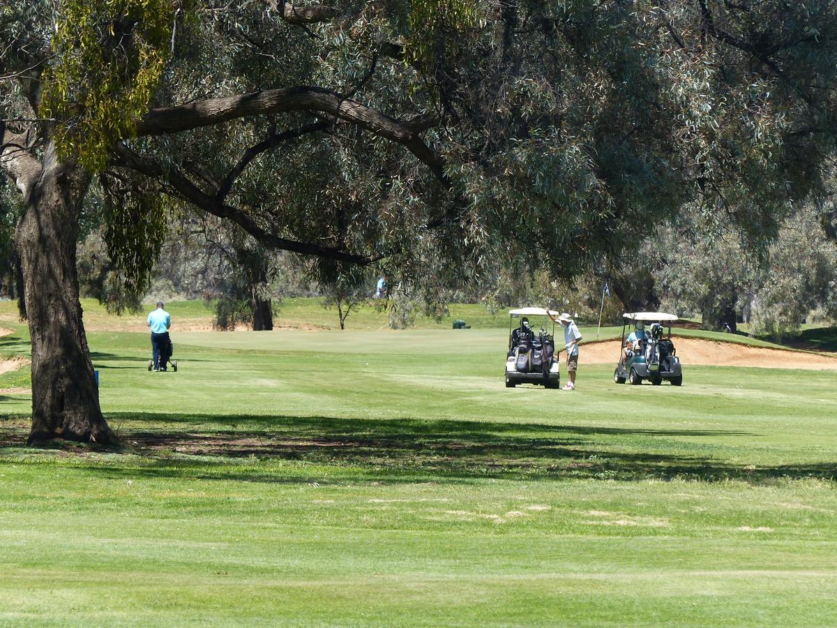 Renmark Country Club Exteriör bild