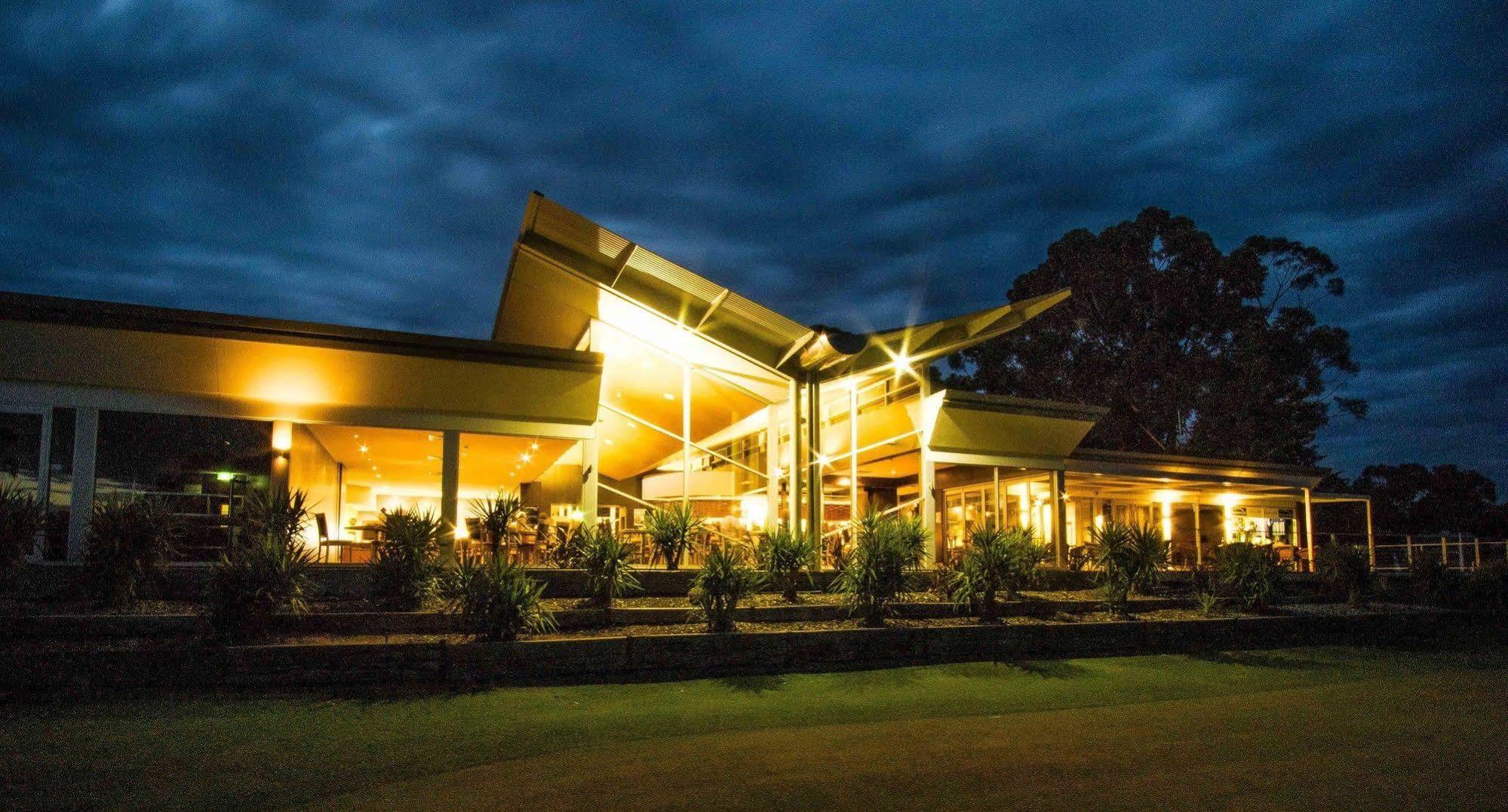 Renmark Country Club Exteriör bild