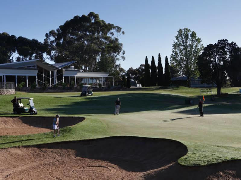 Renmark Country Club Exteriör bild