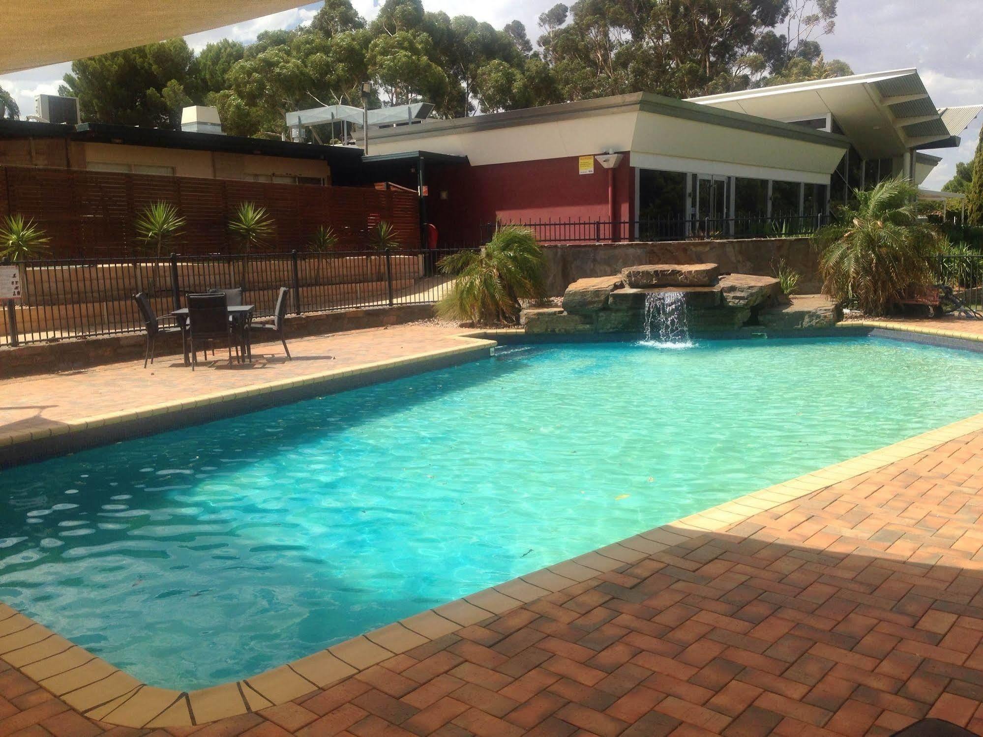 Renmark Country Club Exteriör bild