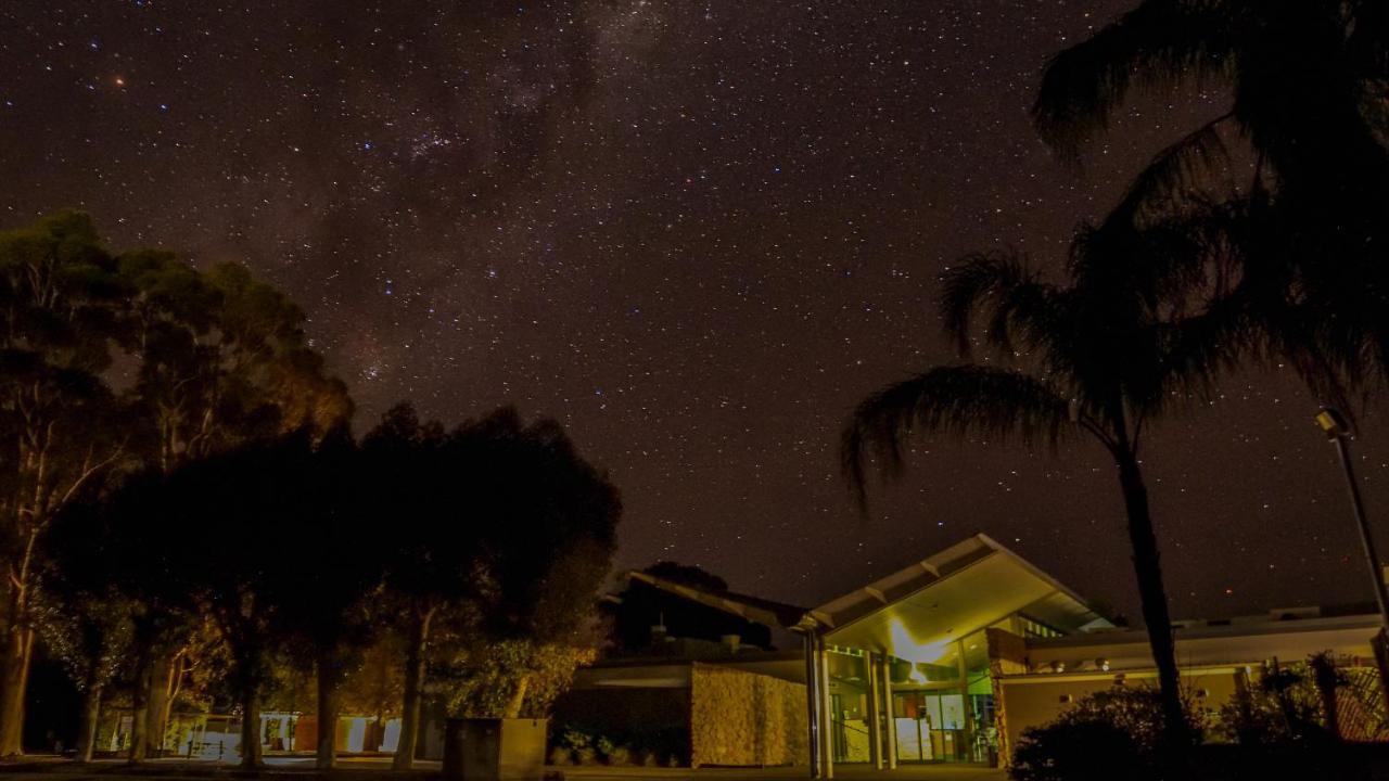 Renmark Country Club Exteriör bild