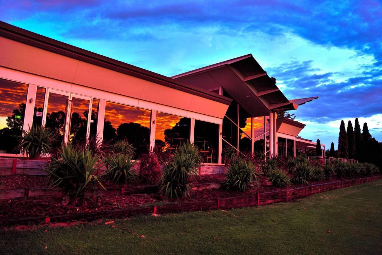 Renmark Country Club Exteriör bild
