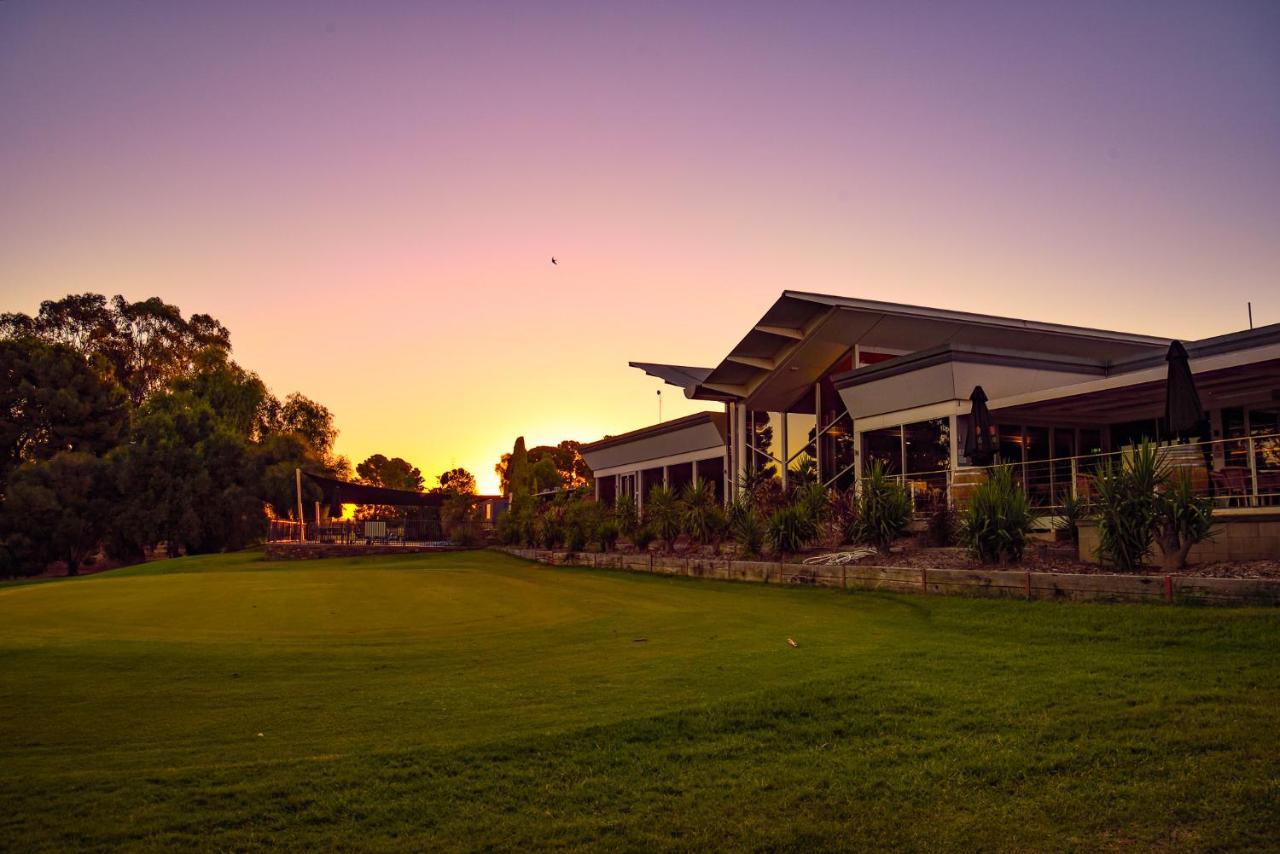Renmark Country Club Exteriör bild