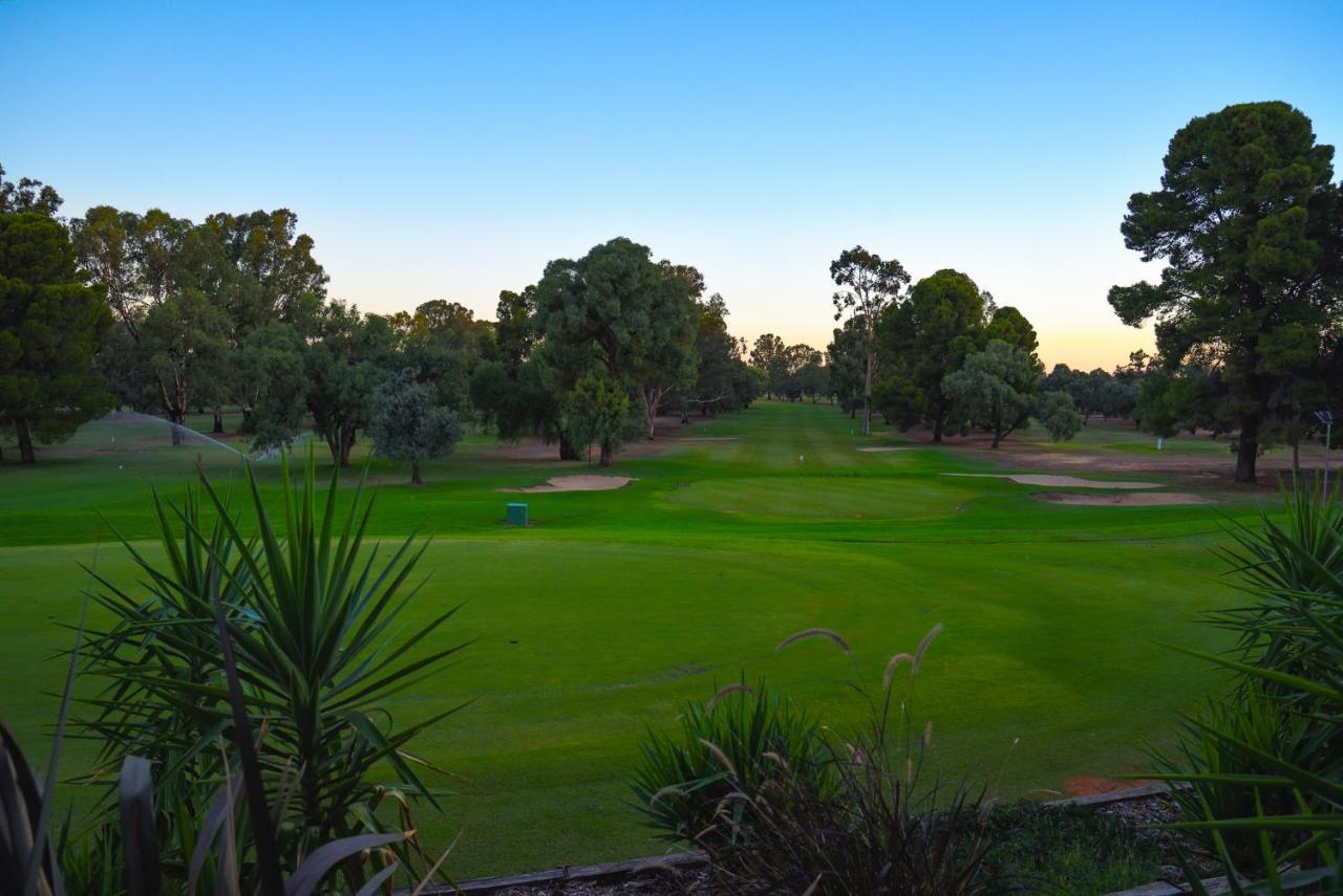 Renmark Country Club Exteriör bild